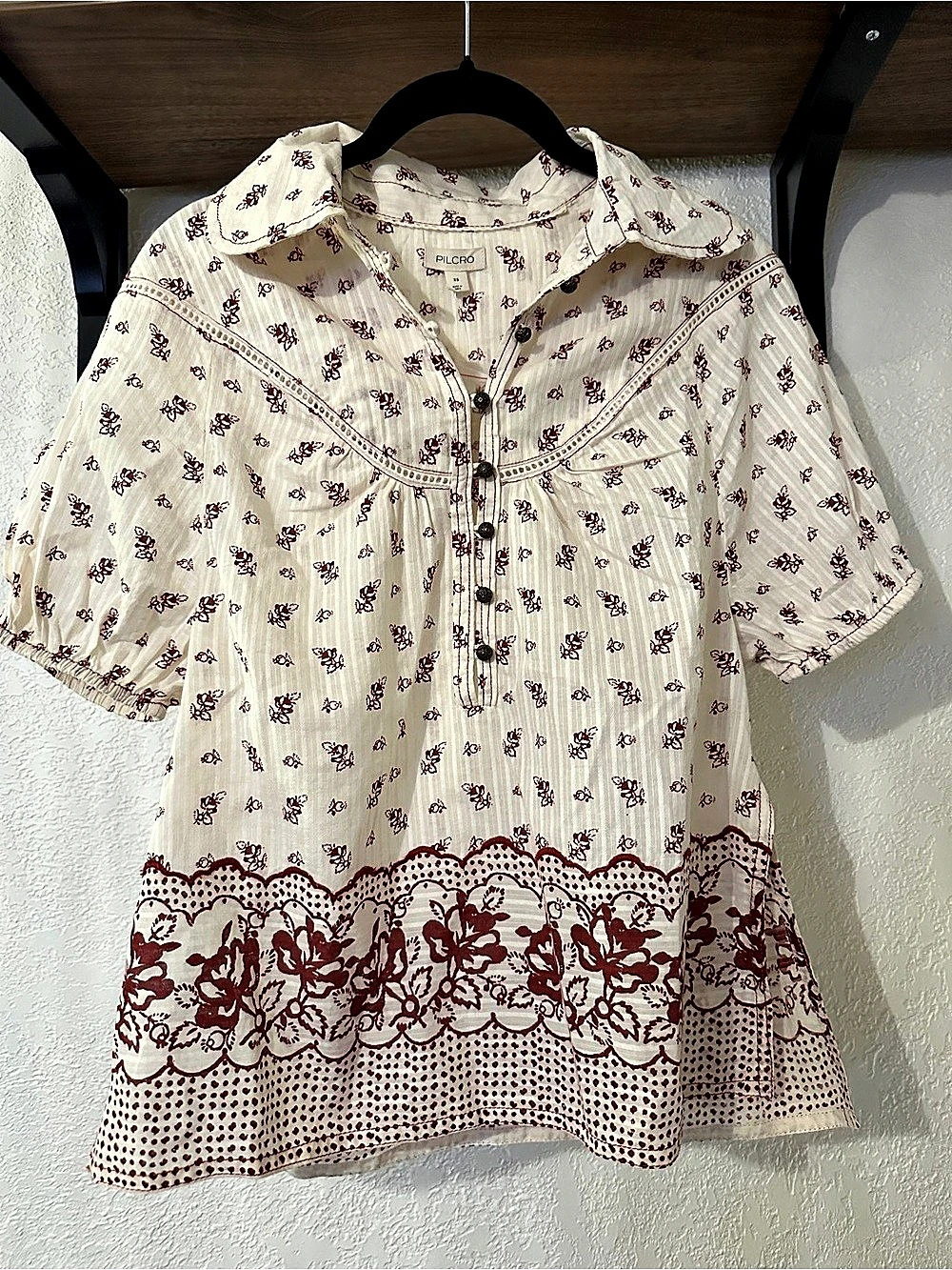 Pilcro Red Floral Button-Front Blouse Cream & Red XS Like New